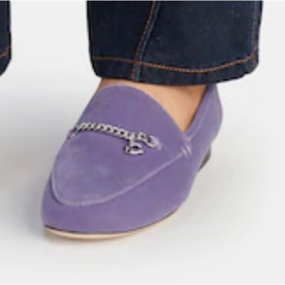 COACH 
Women  leather Shoes Hanna Loafer
 color plum new with box.   #14 - Picture 6 of 10
